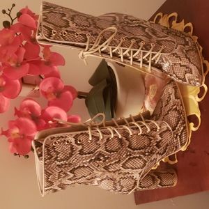 Women Snakeskin Lace up High Heel Boots